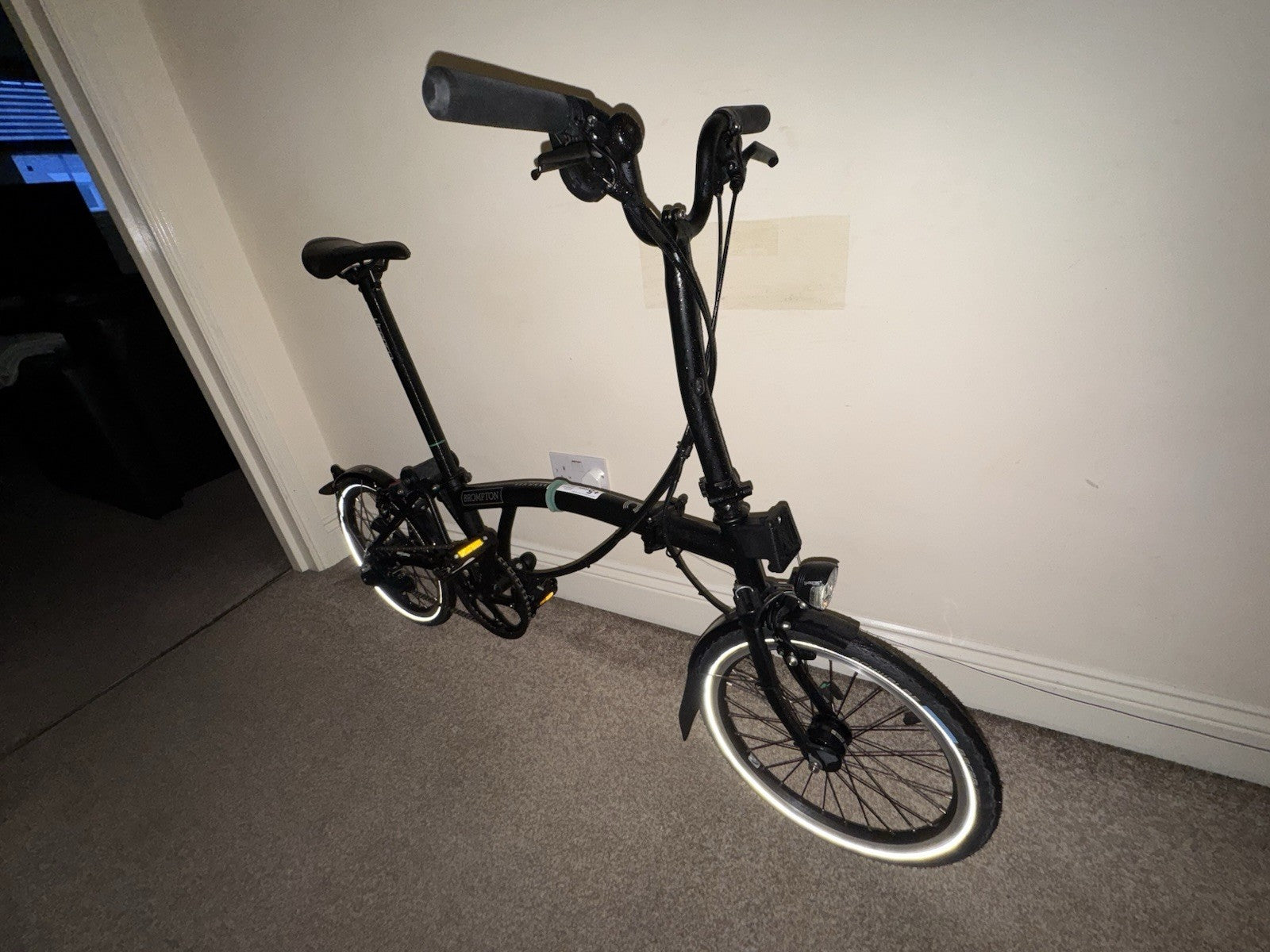 Bromton Black C Line Folding Bike 6 Gears Dynamo 2025
