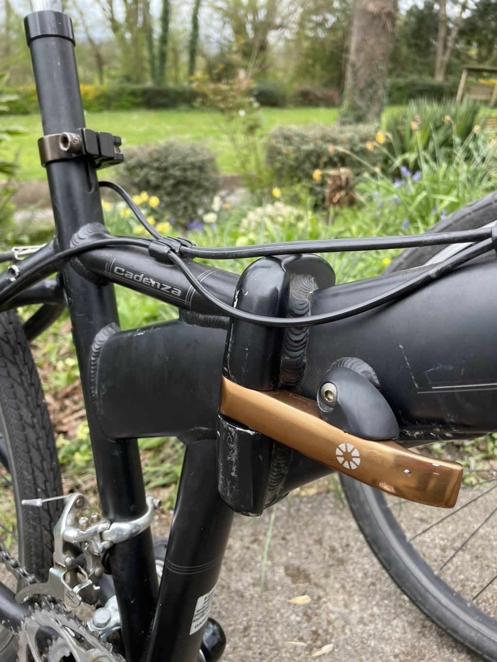 Dahon Folding bikes His and Hers Matrix & Cadenza   Will sell separately.