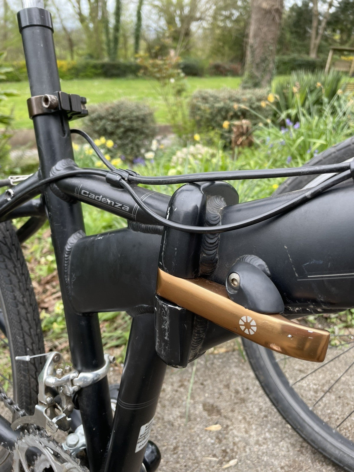Dahon Folding bikes His and Hers Matrix & Cadenza   Will sell separately.