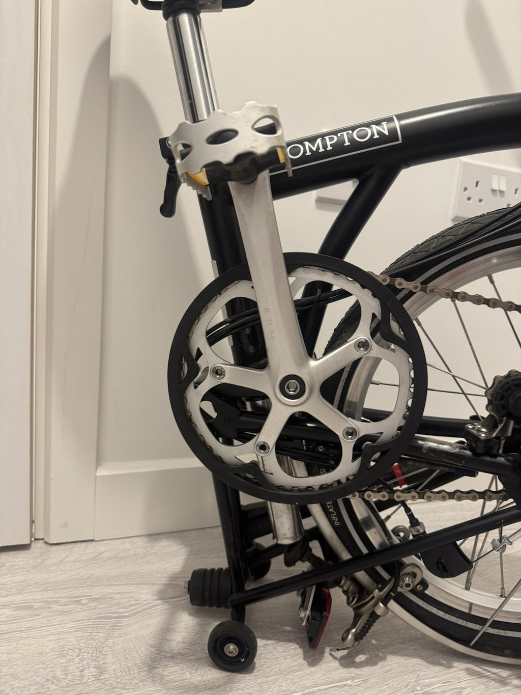 Brompton M6L 6 Speed Folding Bike – Black – Great Working Order – With Pump