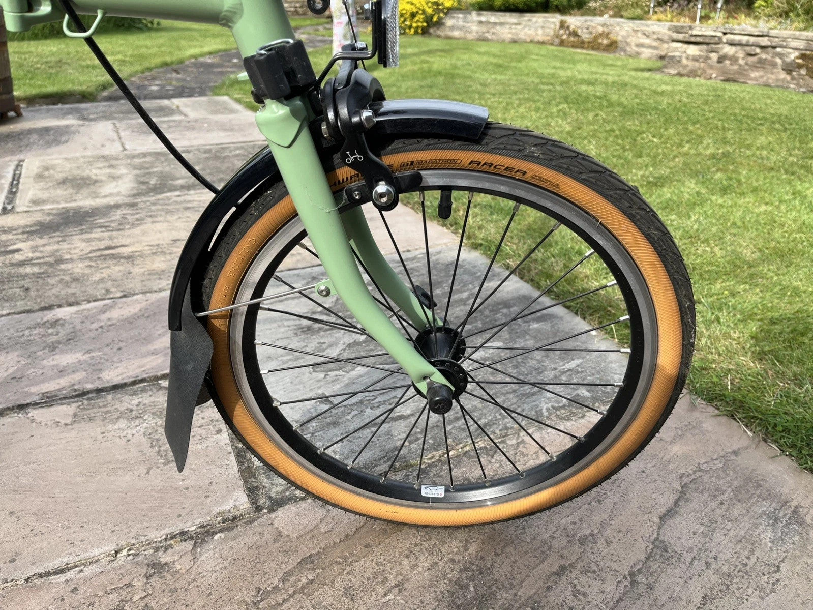Brompton C Line H6R (6 Speed) folding bicycle - SAGE GREEN (MINT CONDITION)