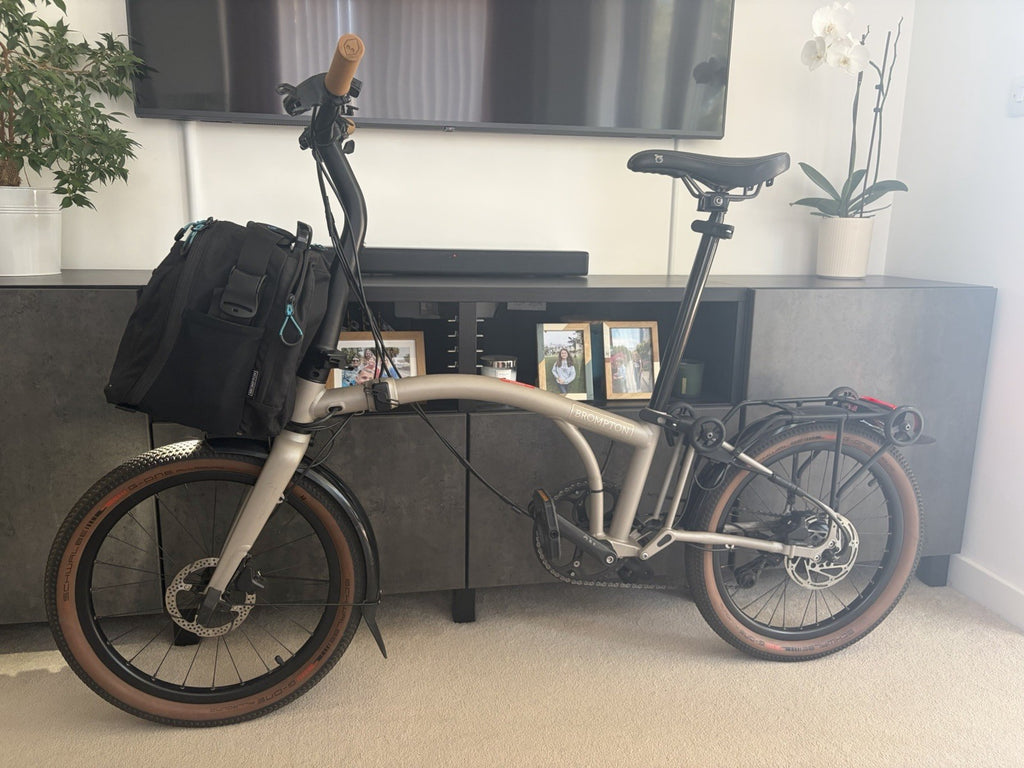 Brompton G Line 4 Speed Traildust White Folding Bike Excellent Condition