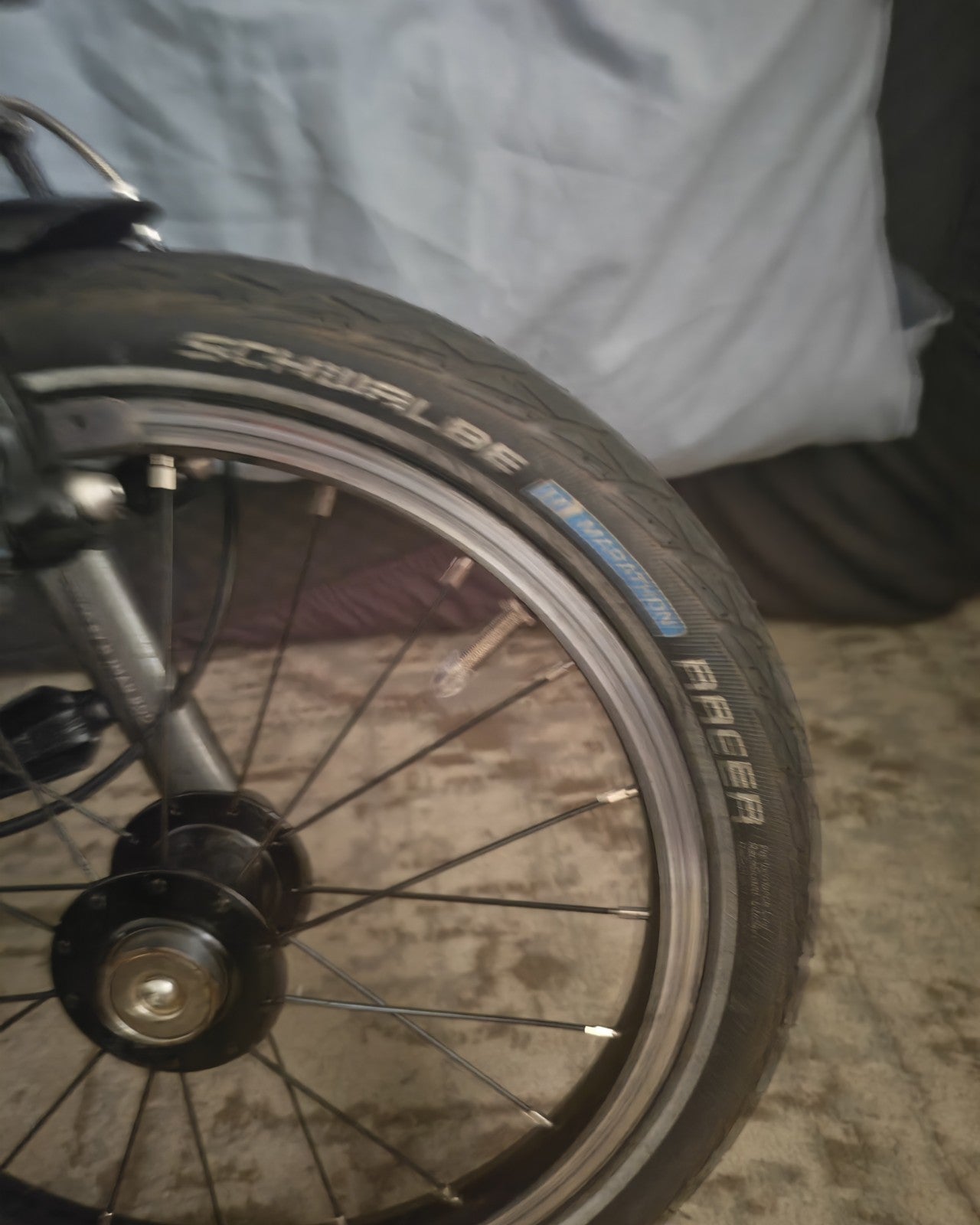 Btwin - Compact Folding Bike lite 1 Second Aluminium Cycle