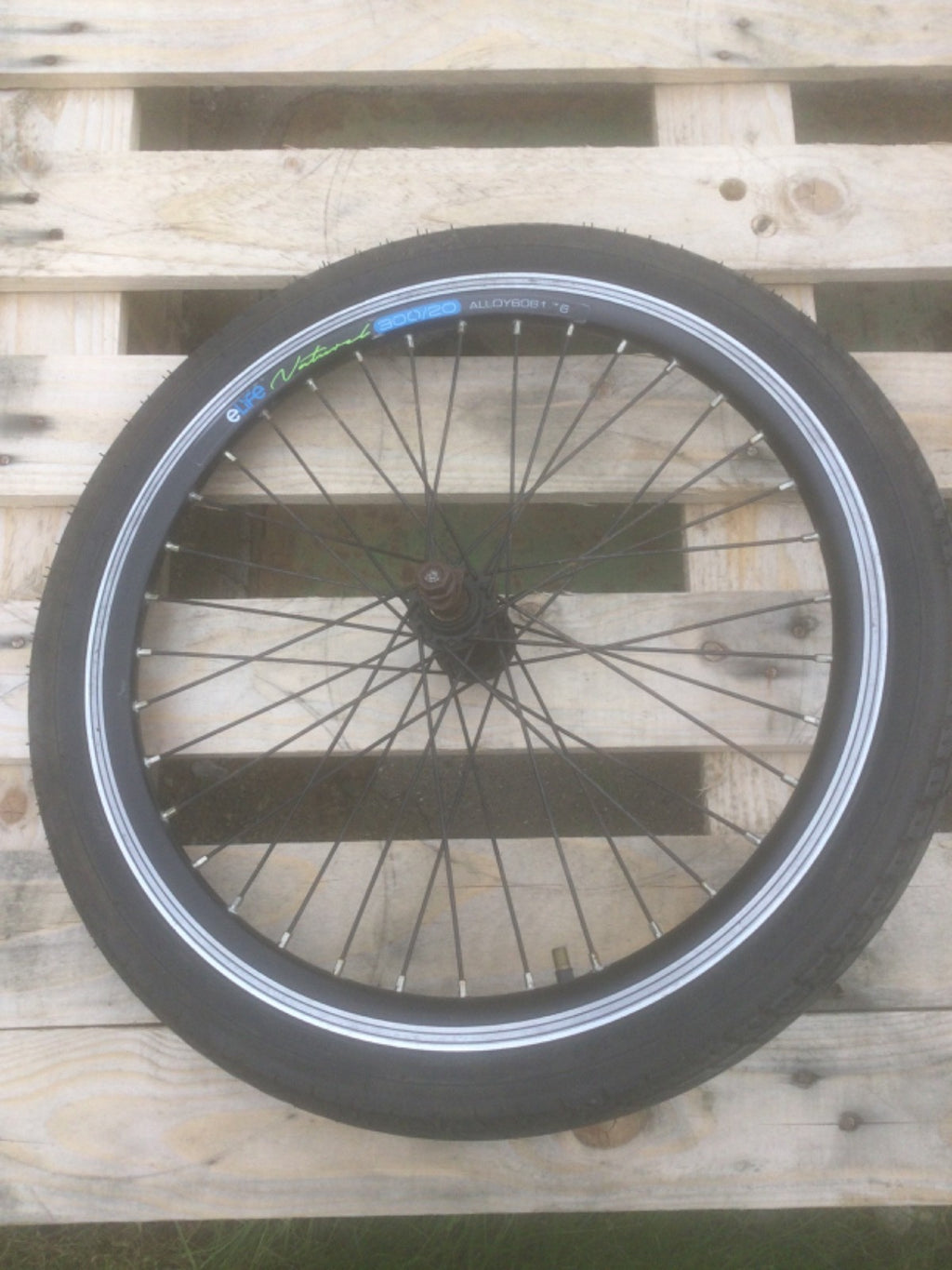 E-Life 20" front bicycle wheel