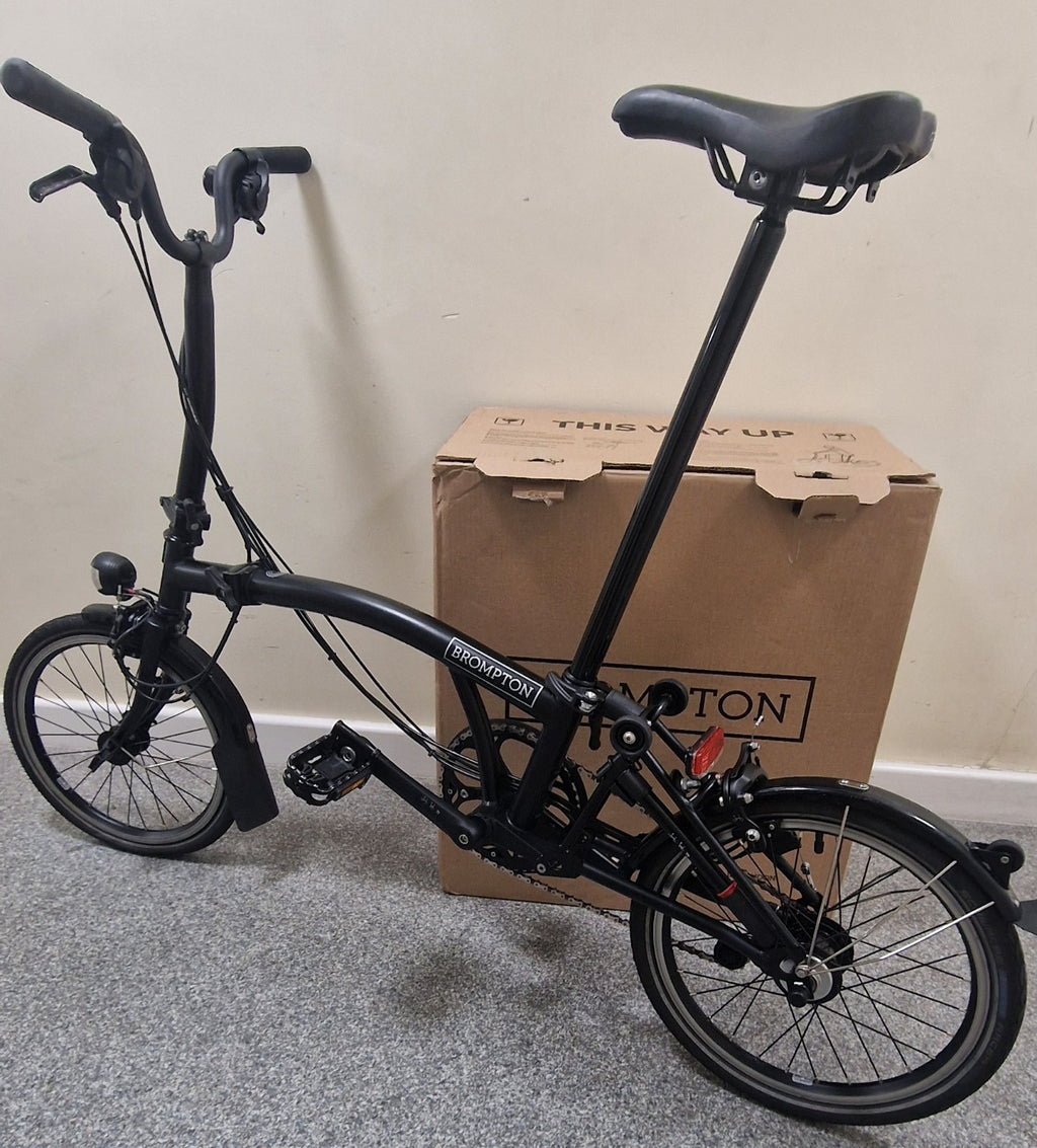 Brompton Black C Line 6 Speed fold bike + Free UK & Low Co$t WORLD📦🛩 🌎📫