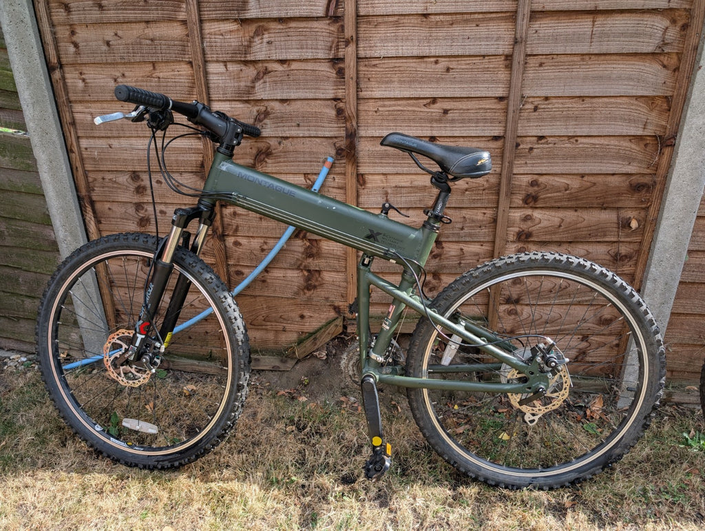 Montague Paratrooper Folding Mountain Bike - medium, 26" Wheels, disc brakes