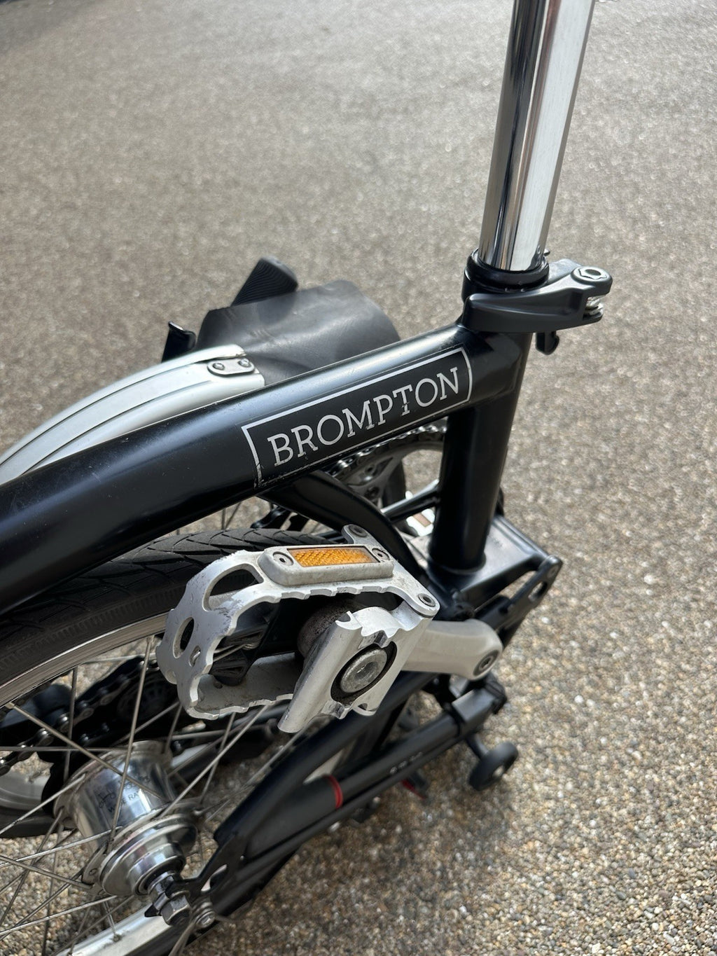 Brompton Folding Bike Black 2021 6 Speed - Very good condition - collection only