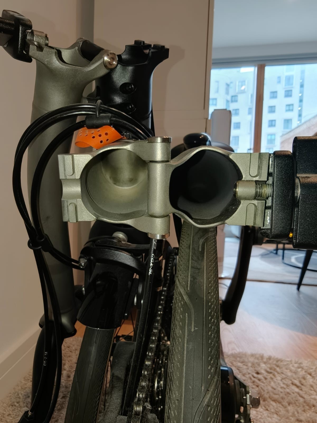 Brompton T Line 12 Speed Mid - MINT + upgrades & accessories