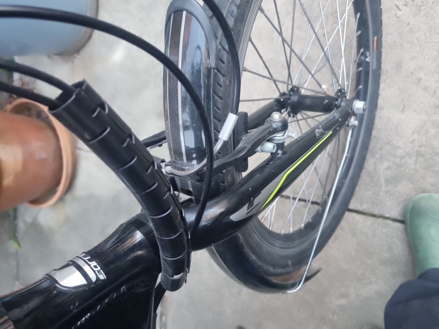 Carrera Cross City Unisex  Folding Bike Halfords