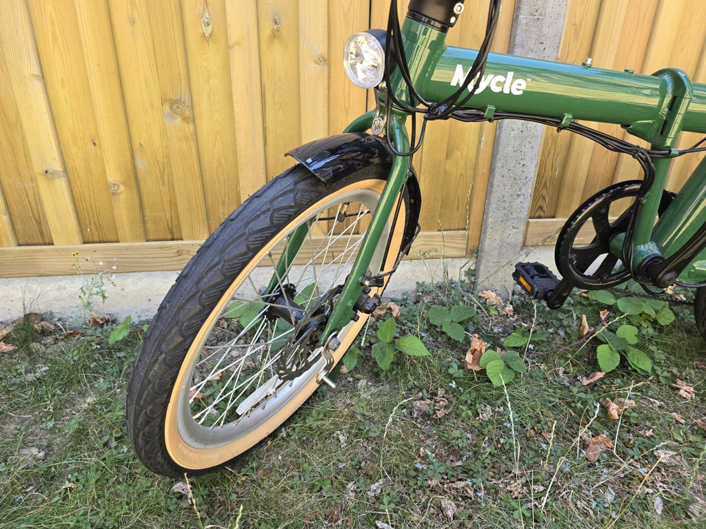 Mycle Compact Folding Bike - Green - 20" Wheels.