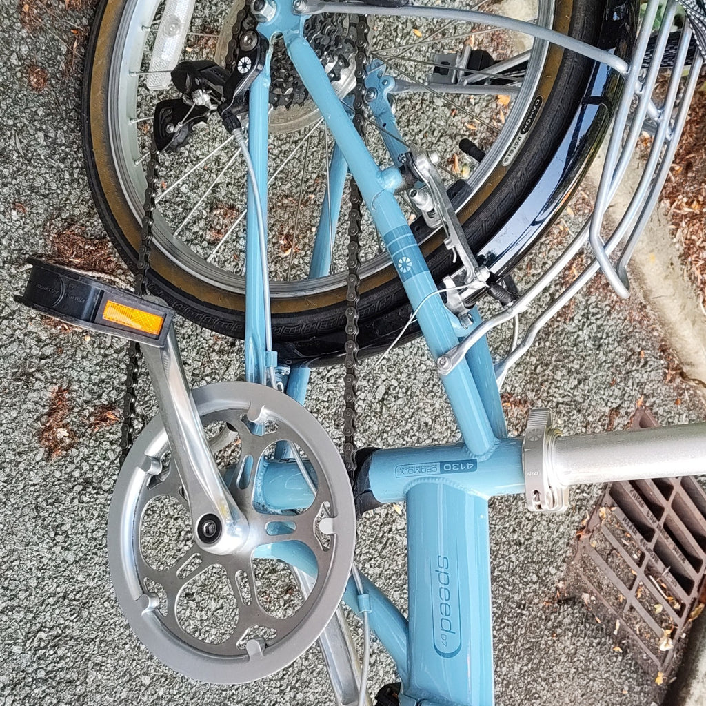 Dahon Speed D7 20in Folding Bike 7-Speed Derailleur, Rear Rack & Mudguards