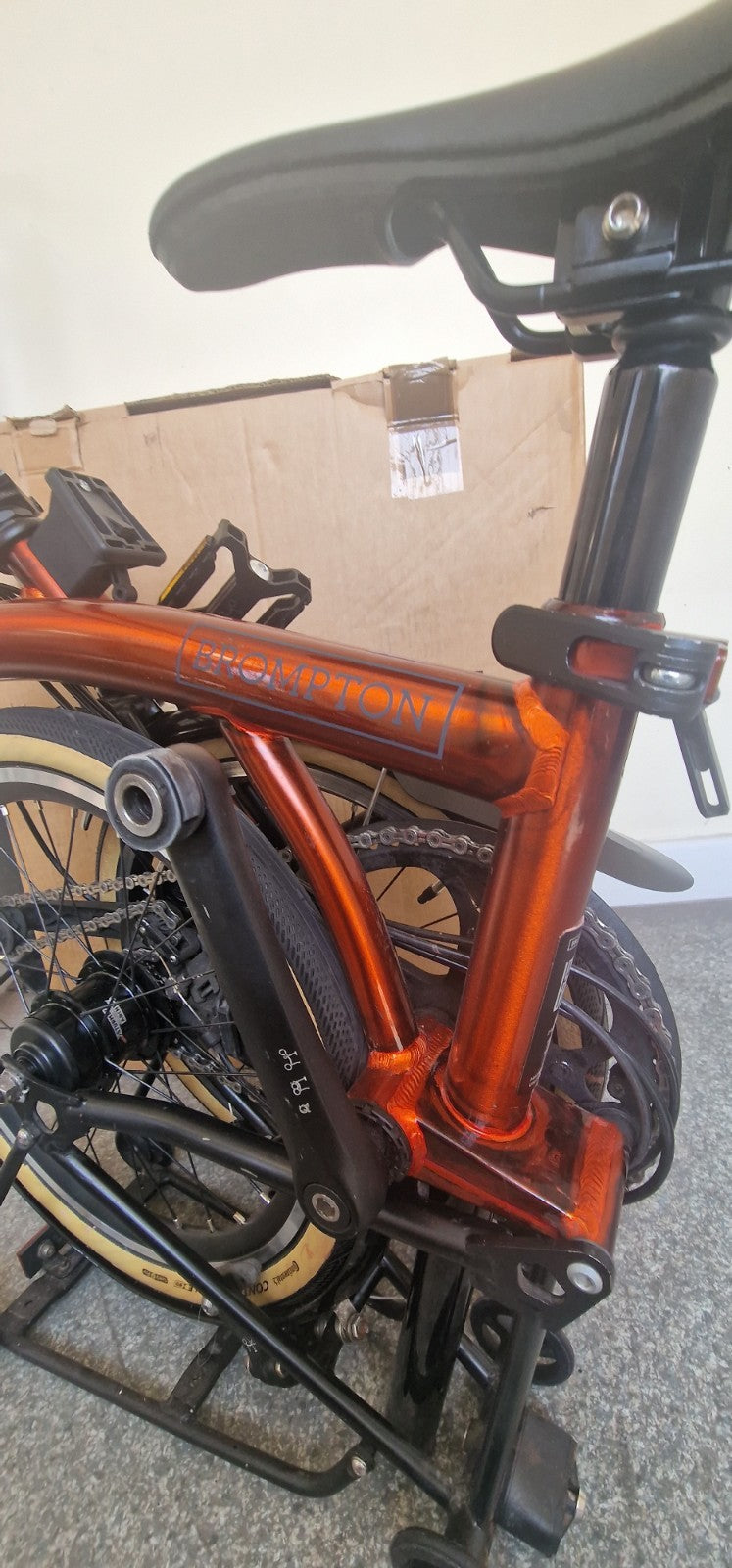 Brompton P Line 12 speed FLAME LACQUER + roller. Low £$🌎 Post📦🛫📮.RRP£2679