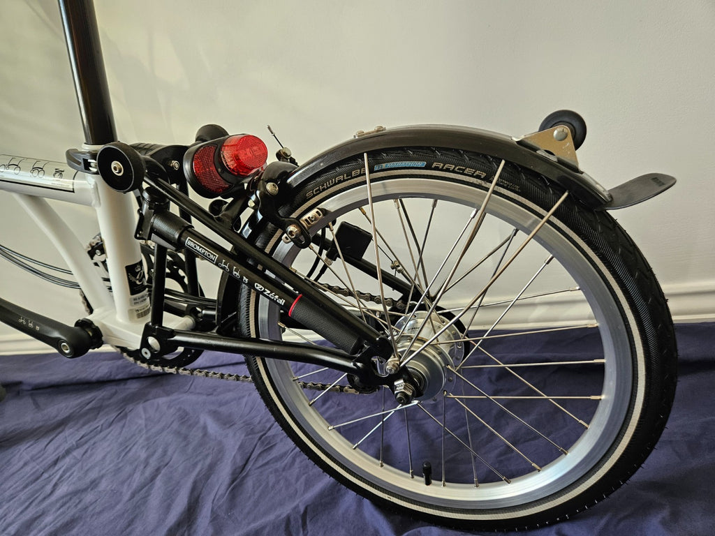 Brompton M6L - 6 Speed - C Line - Mid- White - VGC
