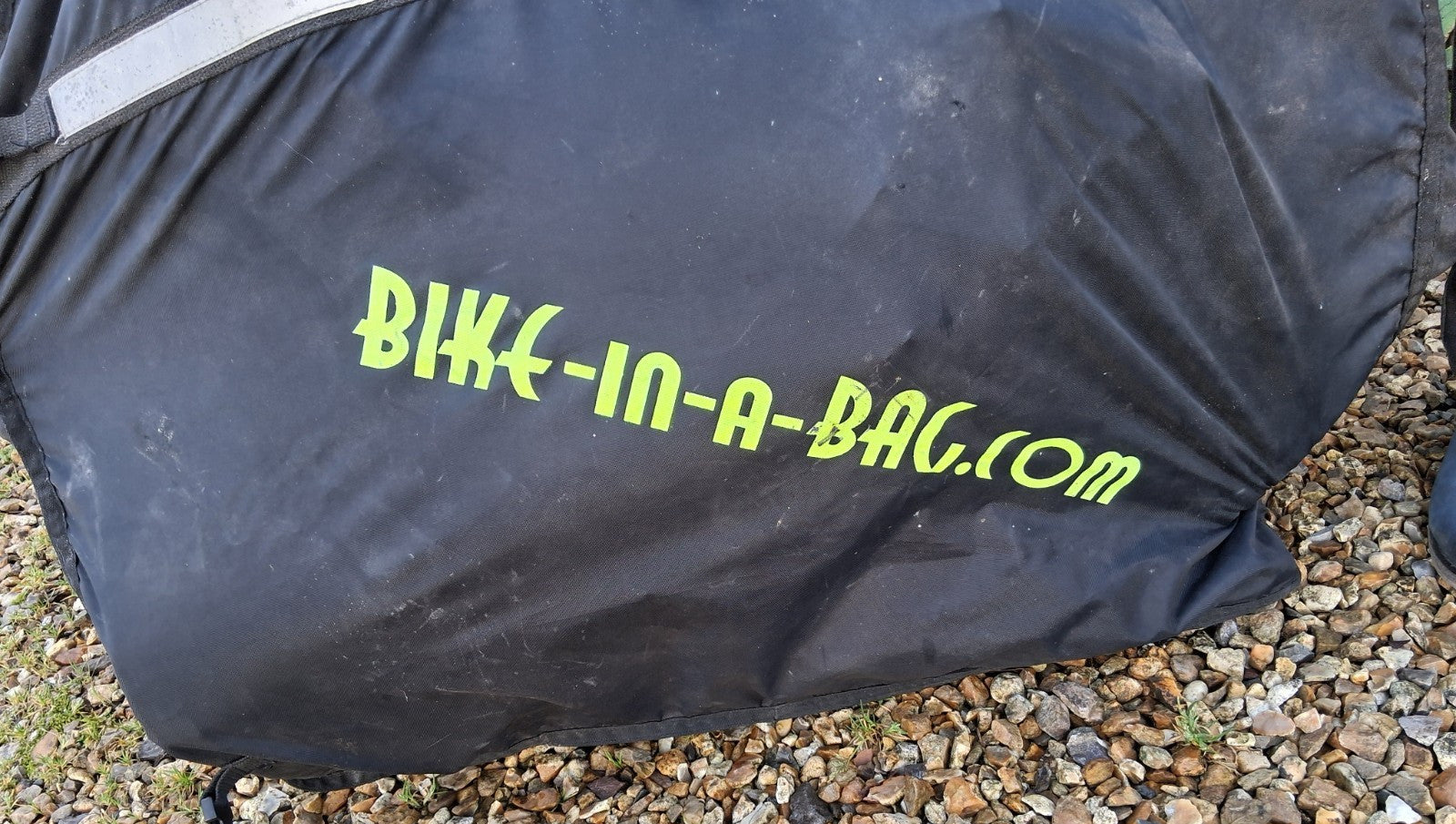 BIKE-IN-A-BAG fold up bike with carry bag,20" wheels, 5 gears. VGC