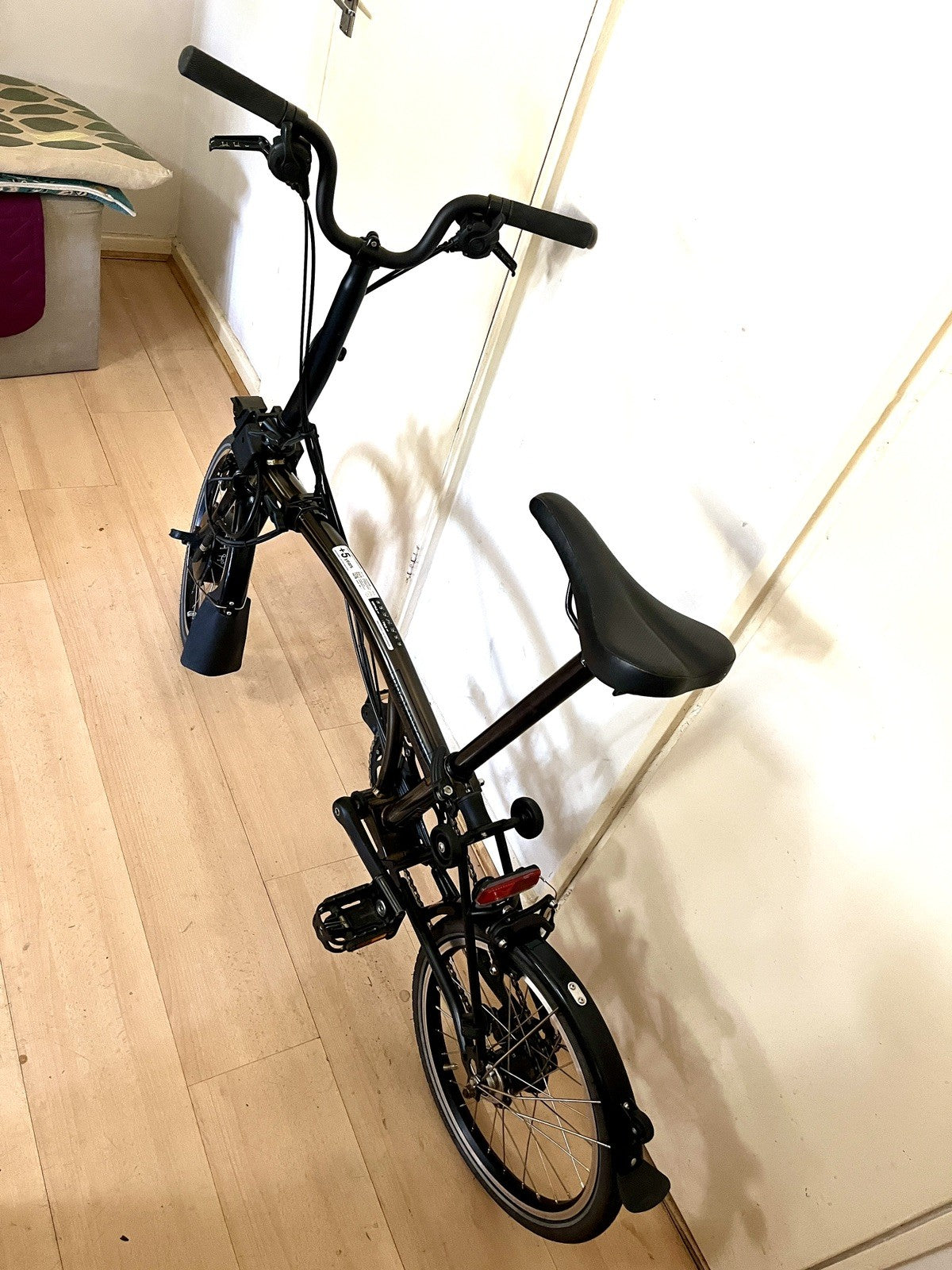 Brompton C Line Explore, 6-Speed, Black Lacquer, Black Ed, Mid Handlebar