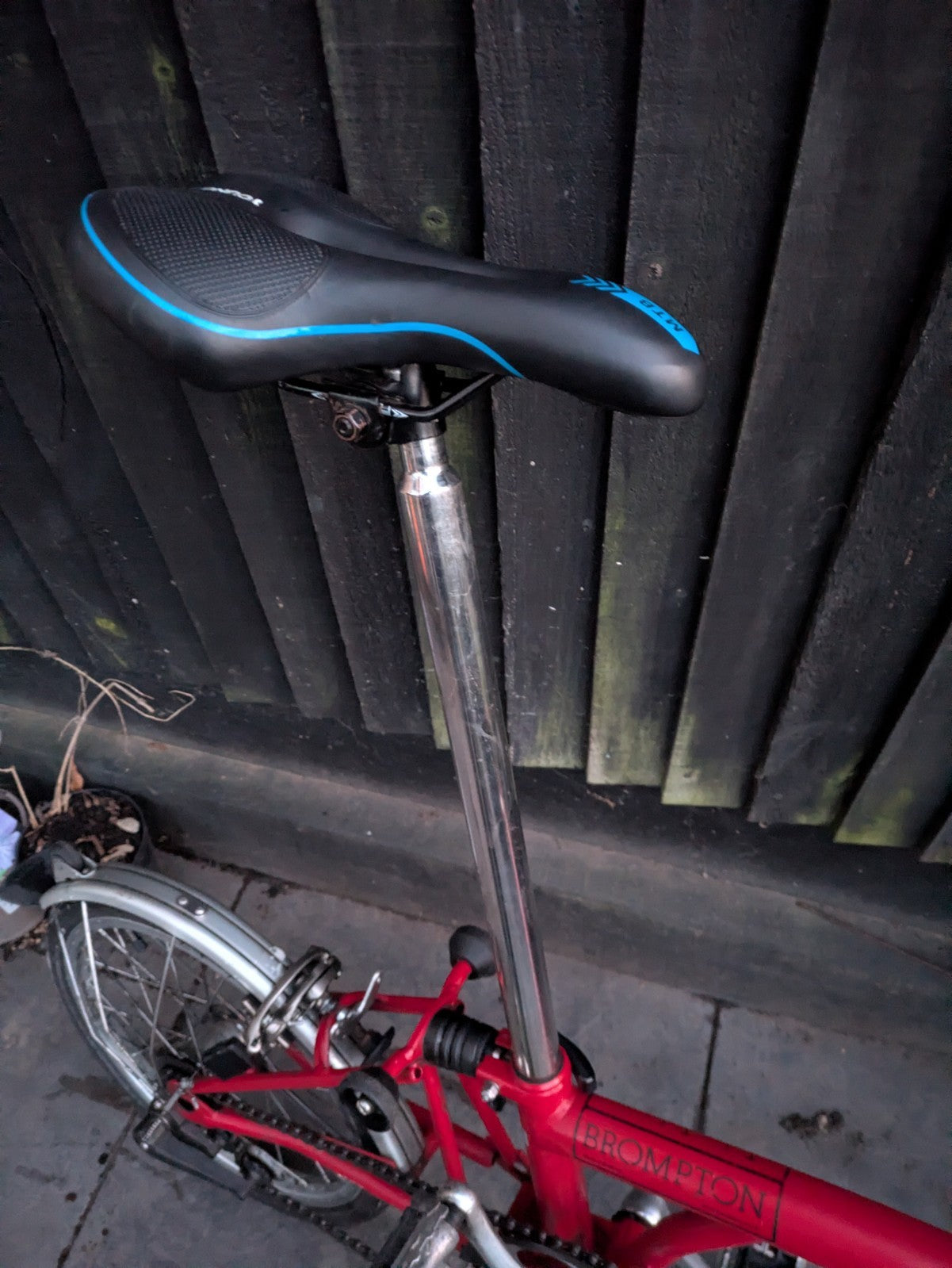 Brompton - 3 gears - Red - Good condition and smooth ride