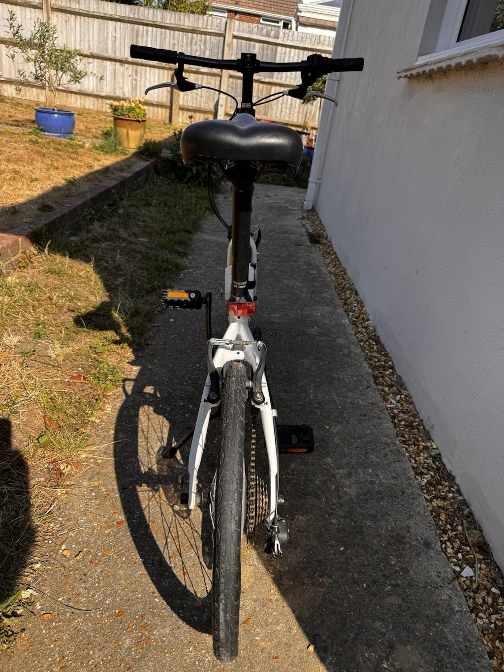 Dahon VYBE D7. Compact Folding Bike. 12kg 7 Speed 20 Wheels. Barely used.