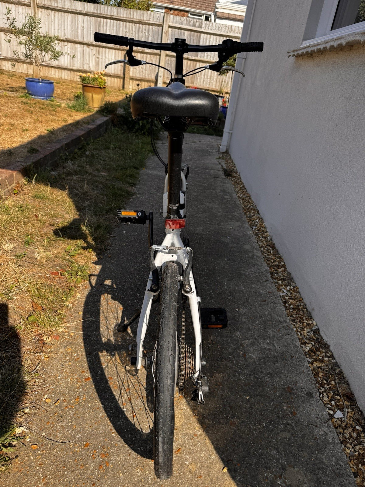 Dahon VYBE D7. Compact Folding Bike. 12kg 7 Speed 20 Wheels. Barely used.