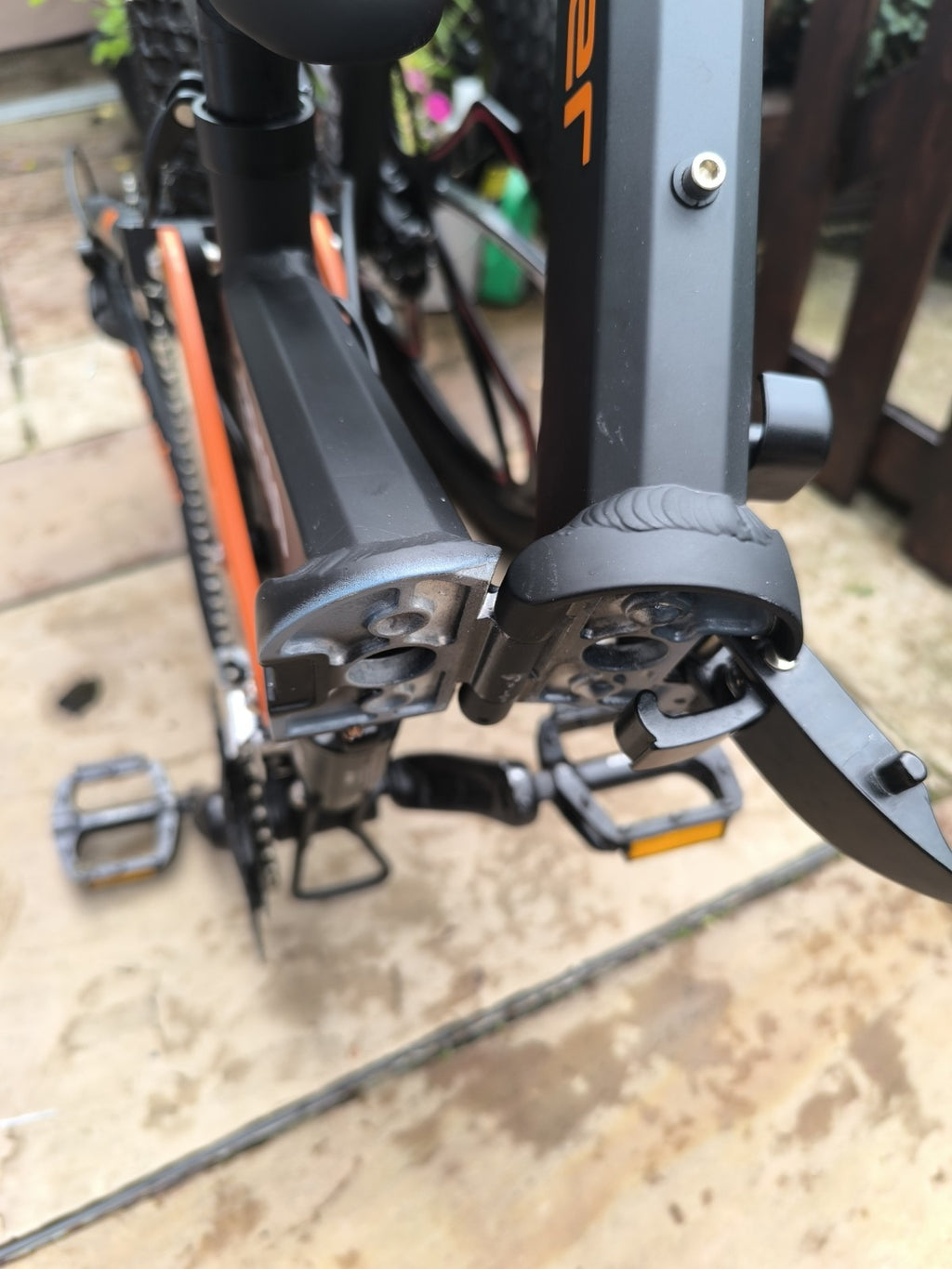 Cyrusher FR100 Mountain Bike Full Suspension 26in Black Folding Bike