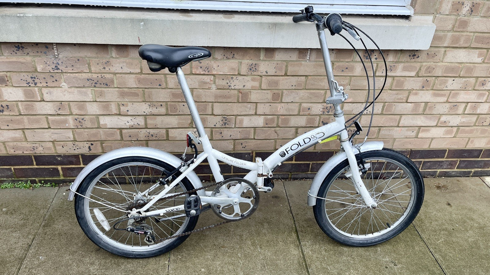 Reflect 20 inches wheels, unisex adult folding bike. City commuter’s cycle