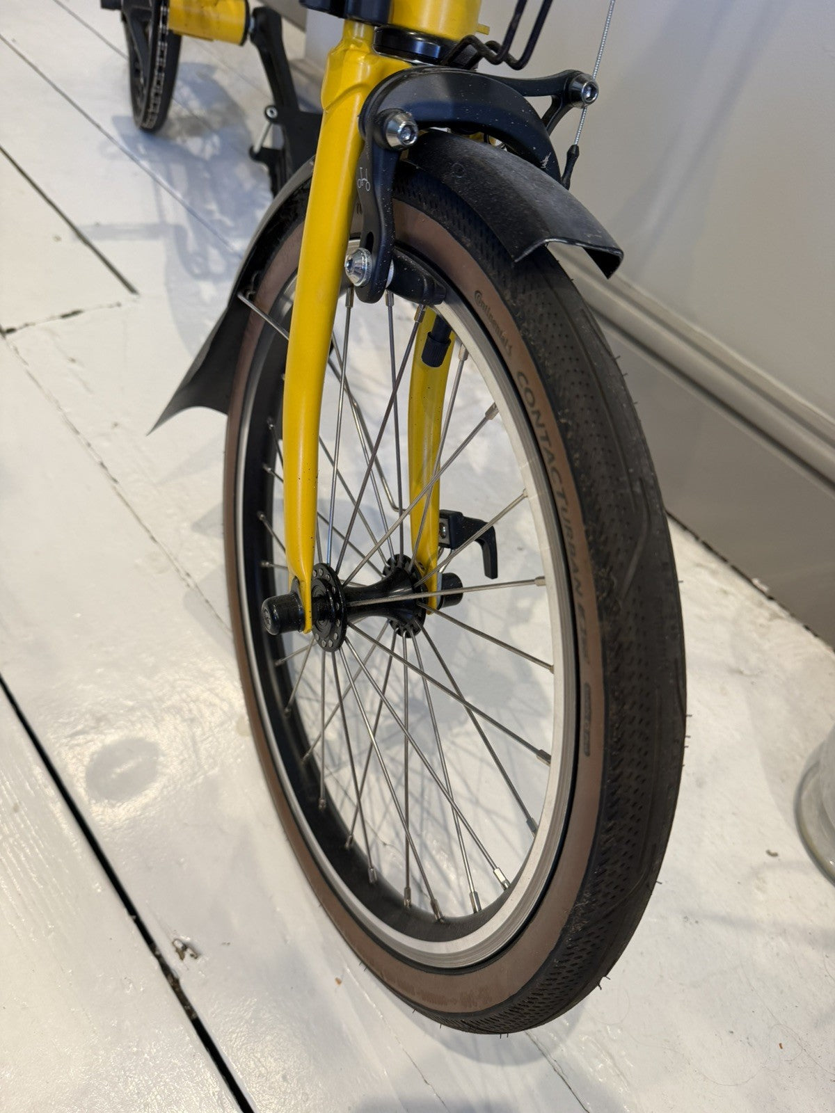 Brompton 2025 C-Line 6-speed High Handlebar - Yellow - Excellent Condition