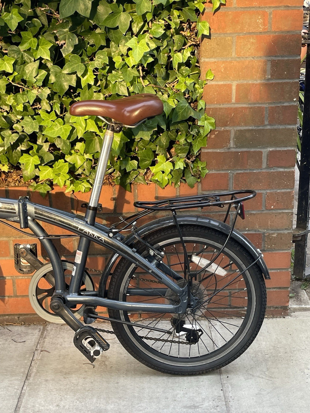 Ammaco Pakka Folding Bike Compact Commuter Bike w/ Rear Rack VGC