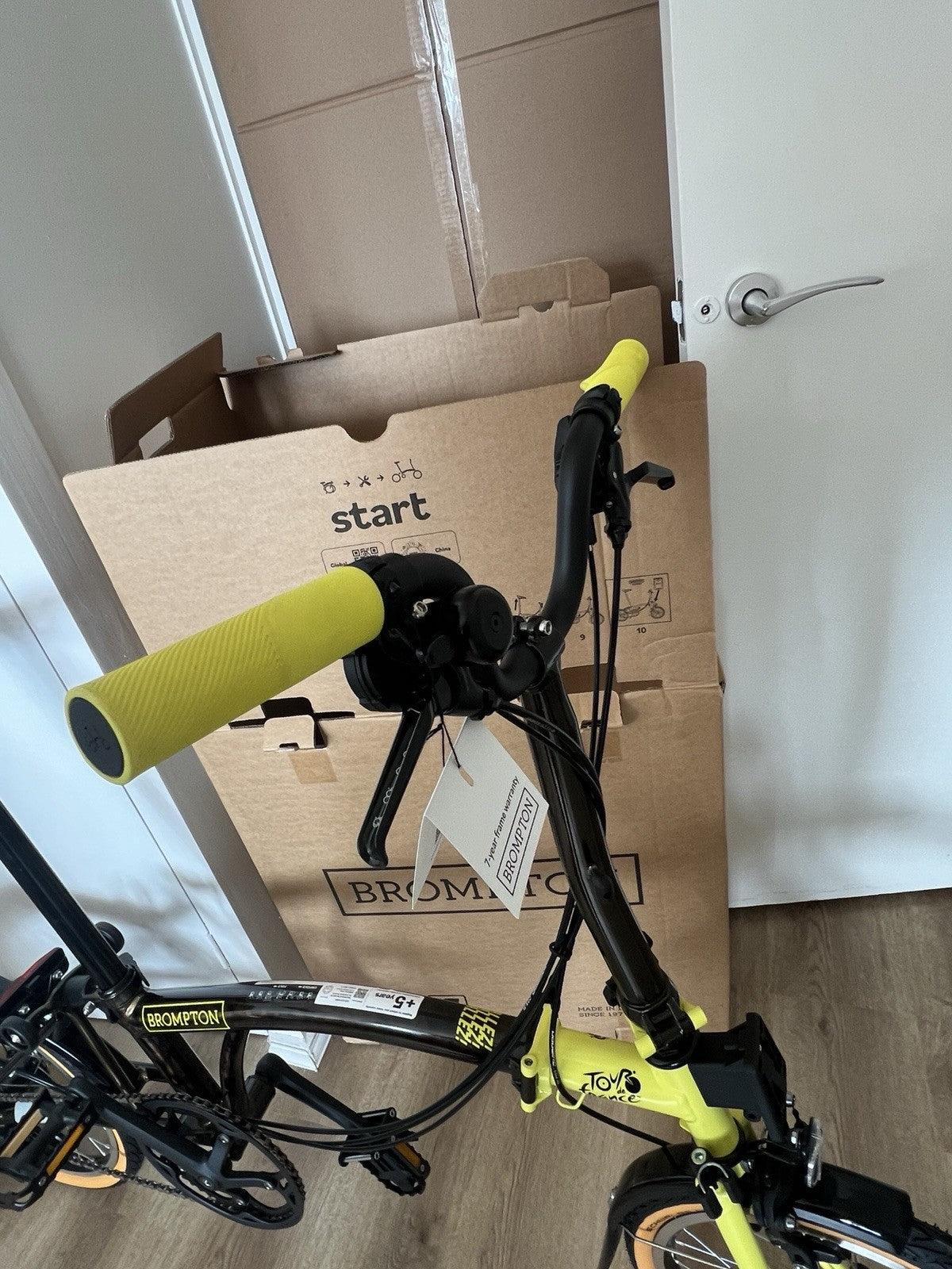 Brompton Tour de France Folding Bike 6 Speed 16in Black/Yellow