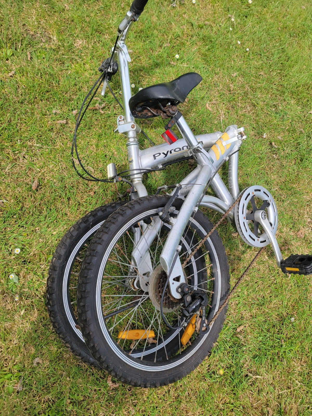 Pyramid Folding Bike Shimano SIS Gears Camping Caravan Shimano Bicycle