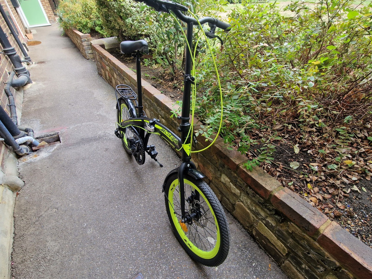 BELDERIA X7 20in Folding Bike Black/Green Disc Brakes Rear Rack Mudguards