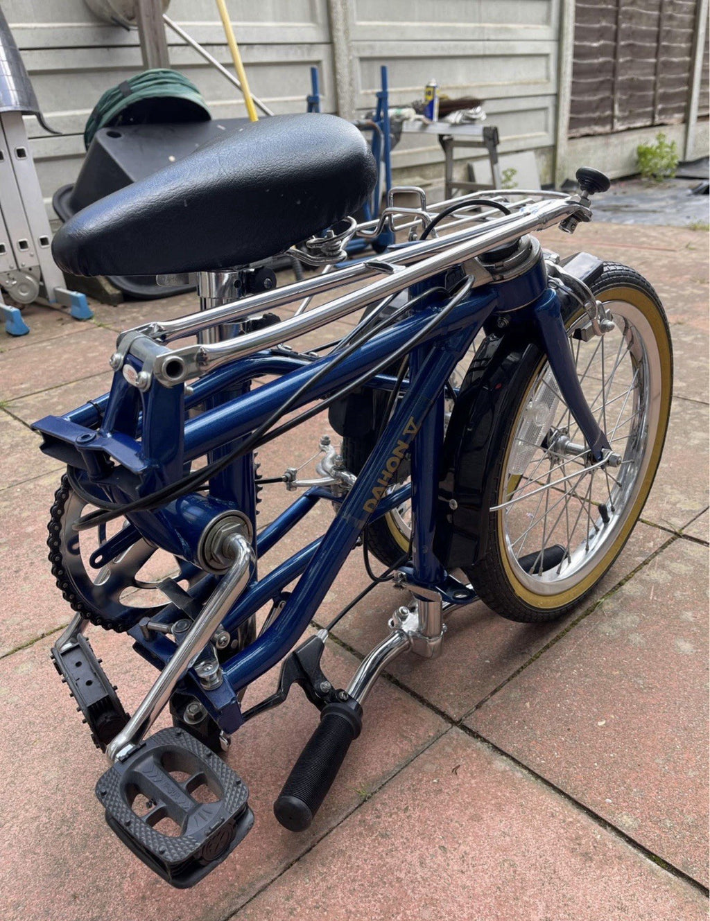 Dahon Vintage 5 Folding Bike – Great Condition, Ready to Ride