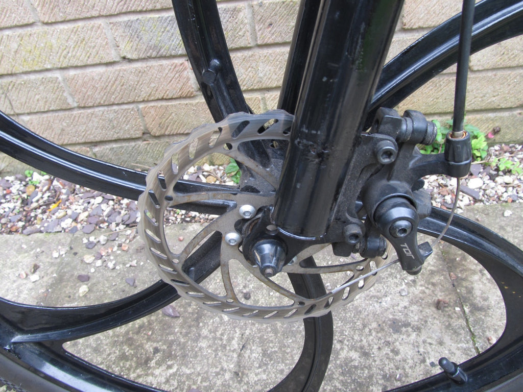 BIKE MOUNTAIN BI FOLD  DISC BRAKES 26" WHEELS UNISEX-GOOD CONDITION