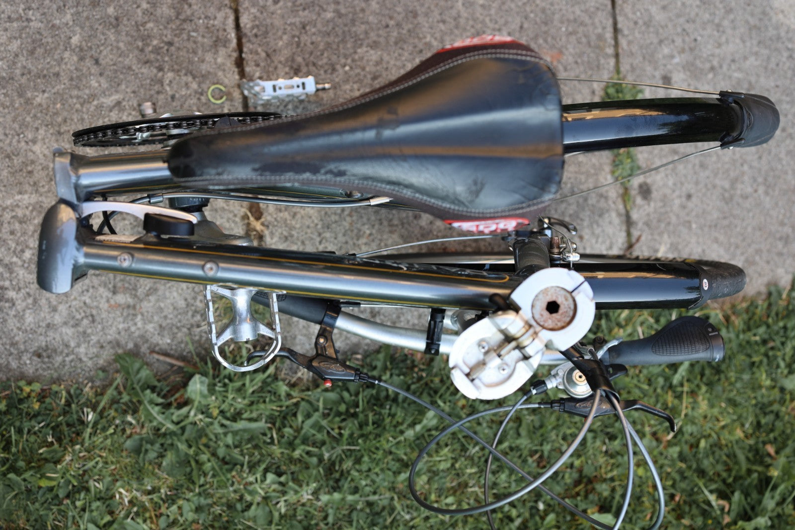 Dahon Mu SL Pro top-of-range ~2009 folding bike 9-spd 20" wheels ~9kg superlight
