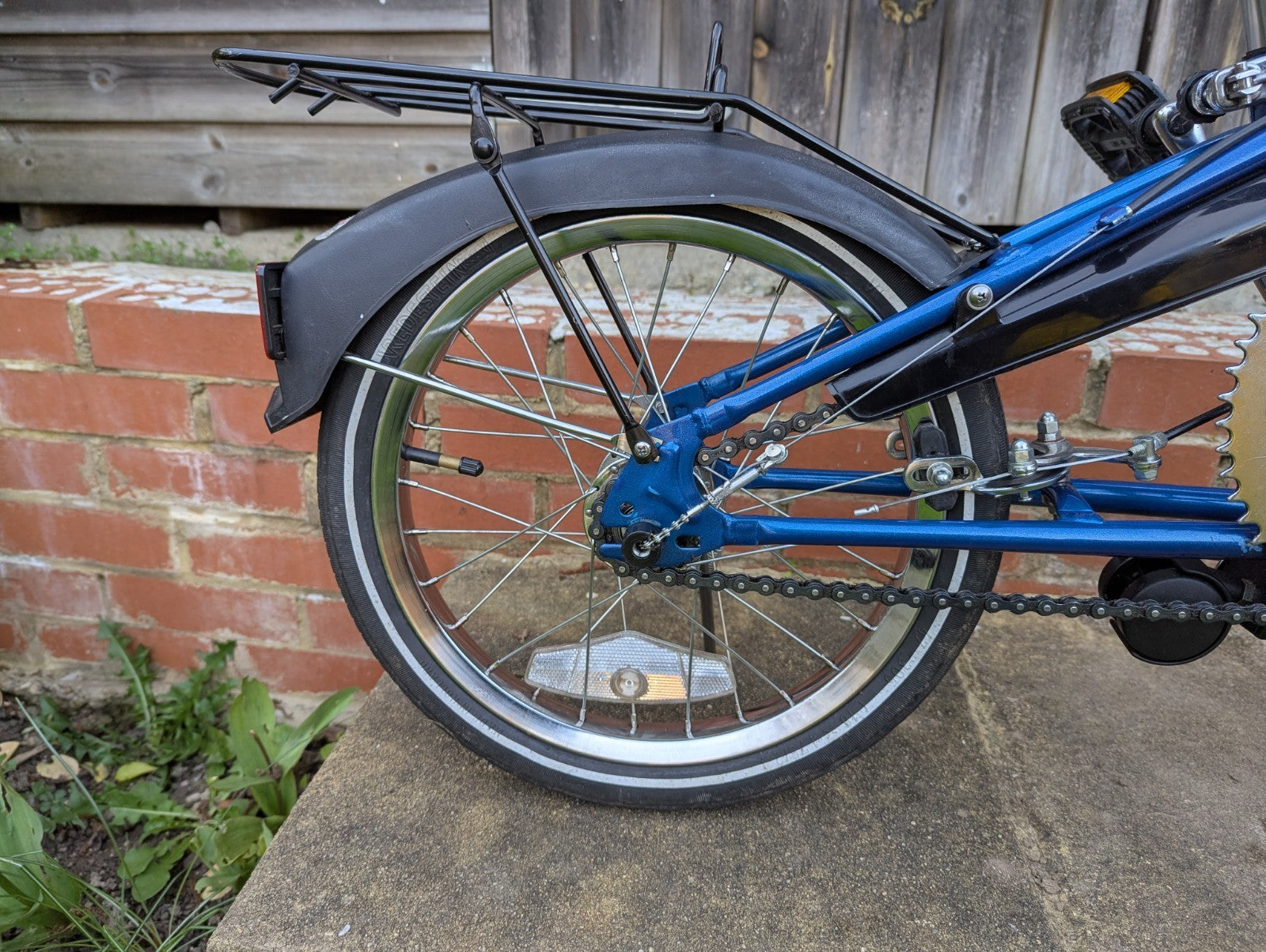 Vintage Dahon Classic III Folding Bike – 3-Speed Sturmey Archer (Blue)