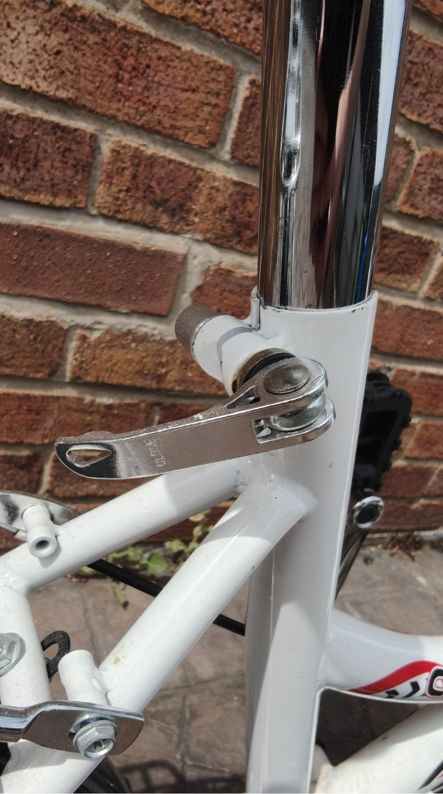 White Folding Bike Foldable City Bike for Adult Commute/Caravan/Camping Bicycle.