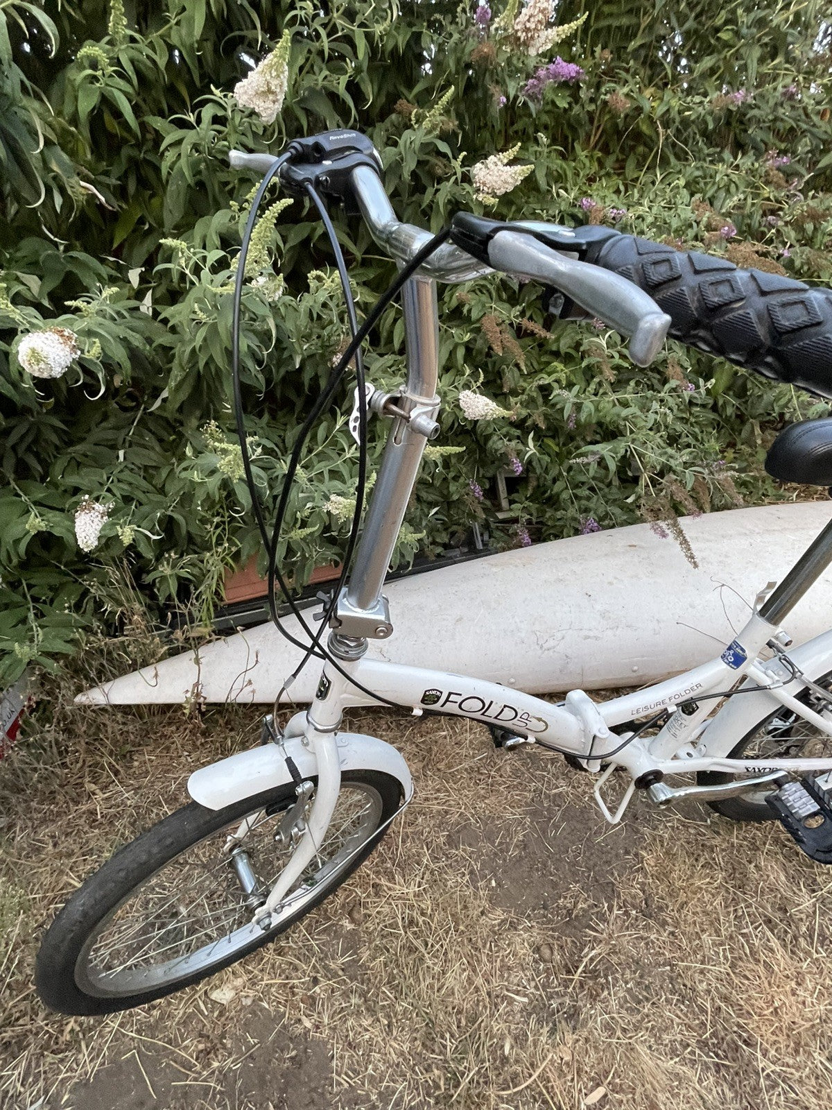 Saxon Fold Leisure Folder 20in 5peed Folding Bike Mudguards White working good