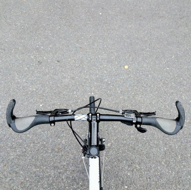 Airnimal Joey Sport Folding Bike - White - Great Mechanical Condition with Rack