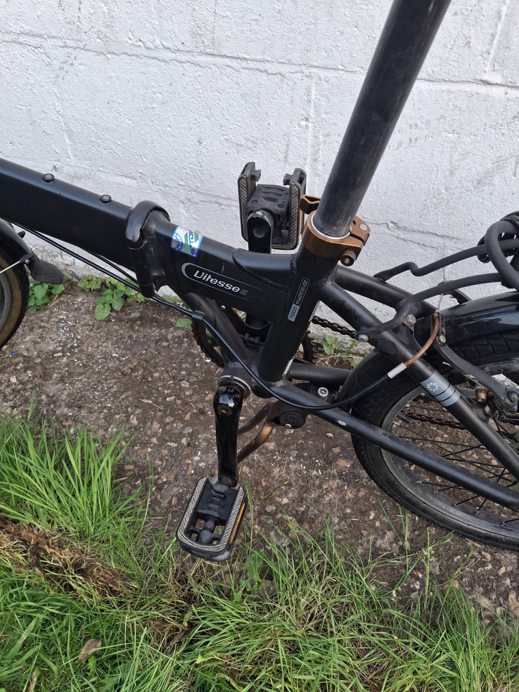 Dahon Vitesse i7 Folding Bike 20" Wheel - 7 Speed Shimano Nexus Hub, Black