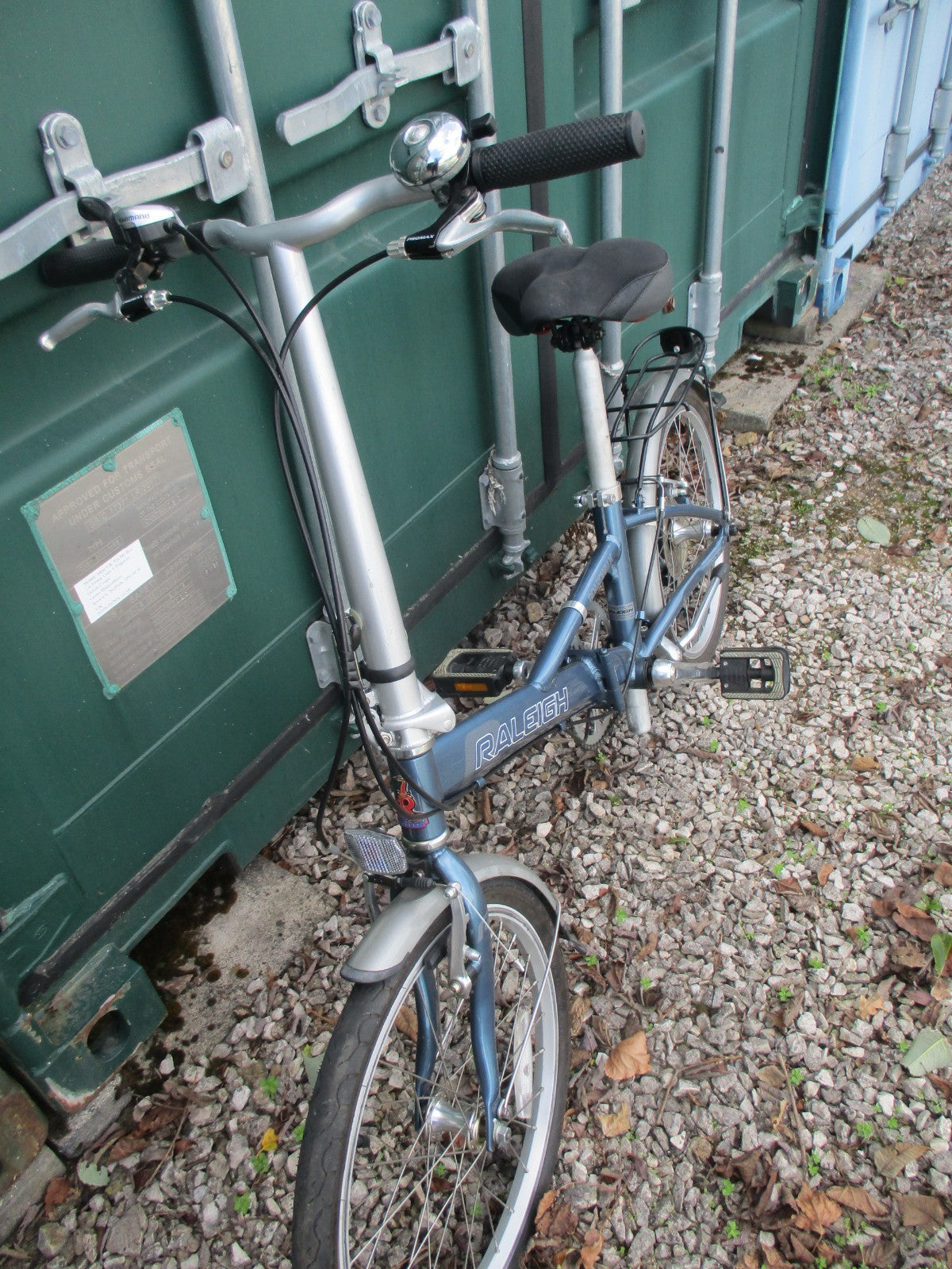 Raleigh Boardwalk Folding bicycle 20” wheels 6 speed, excellent condition