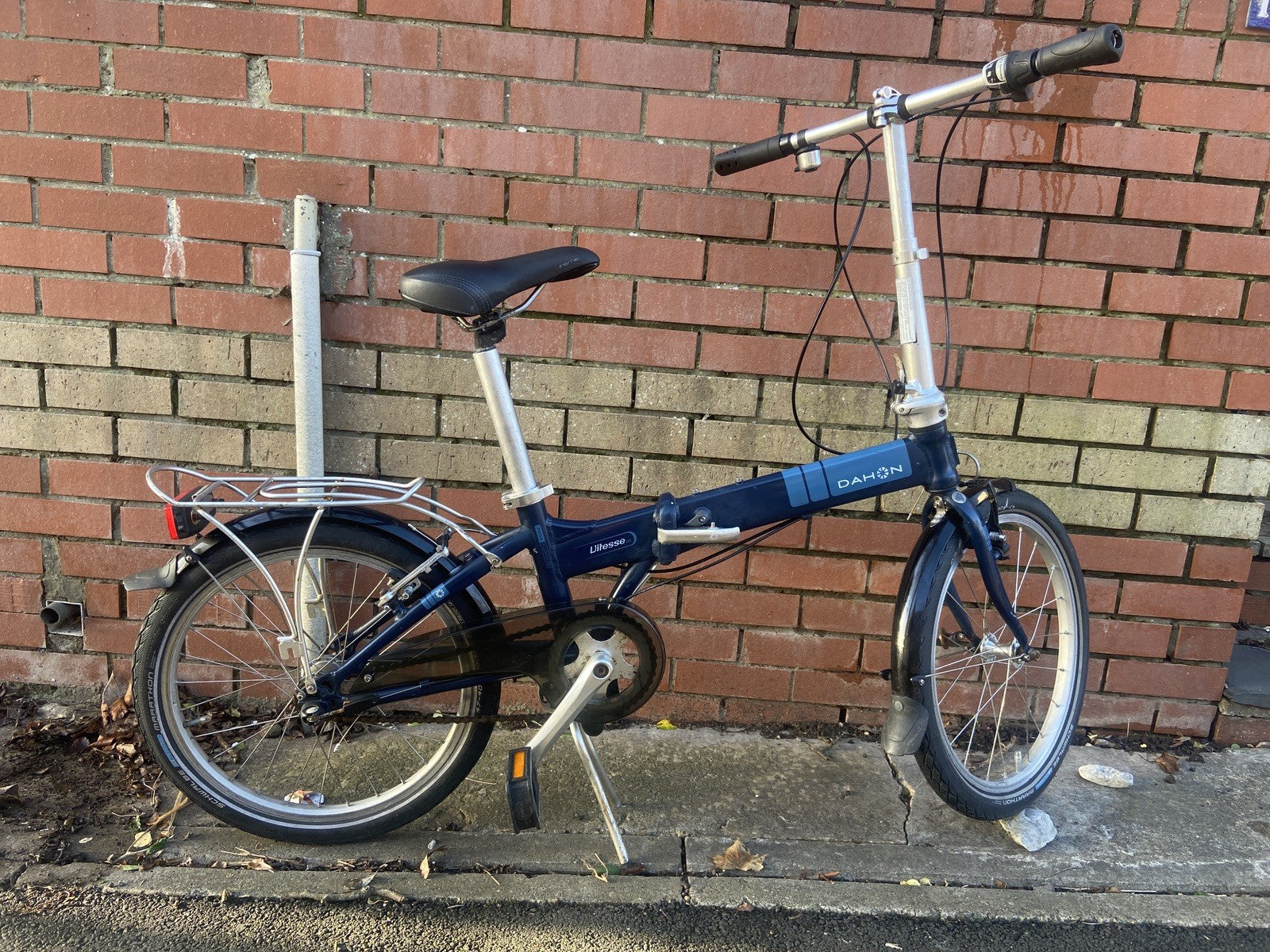 Dahon Vitesse Folding Bike  Excellent Condition
