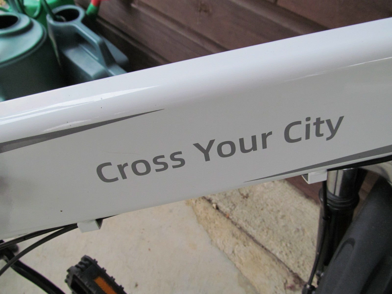 ADO Cross Your City Folding Bike, Suspension, mudguards, rides well, stops well