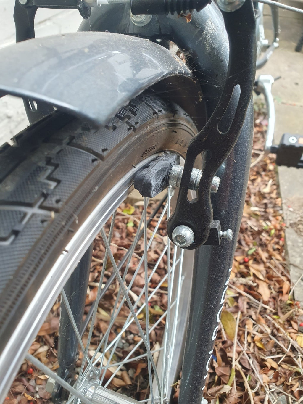 Holborn Challenge 20-inch Wheels Folding Bike Unisex With 6 Gears.