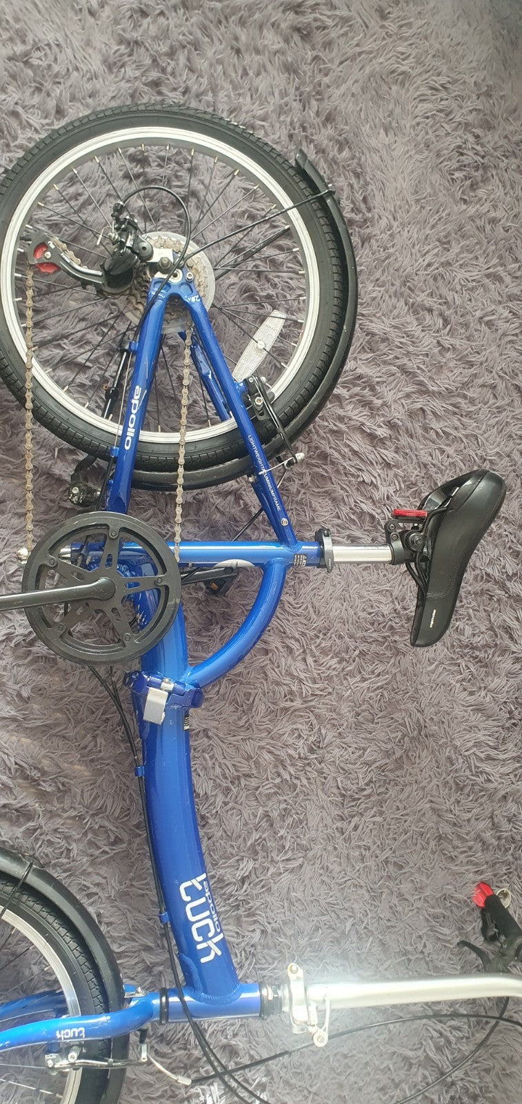 Apollo Tuck 20'' Lightweight Folding Bike 6 Speed