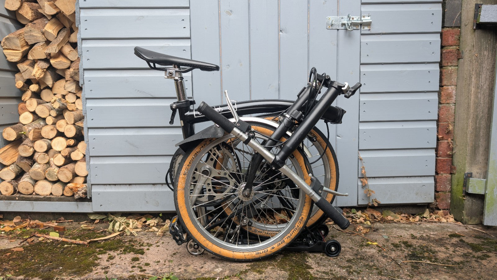 Brompton Folding Bike 3-Speed, Black