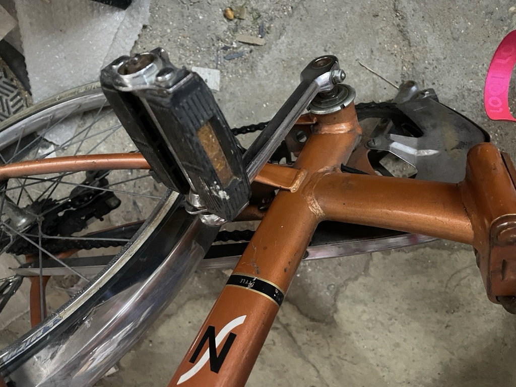 Peugeot Vintage Folding Shopper Bike 1972 Steel Frame collection N4 London