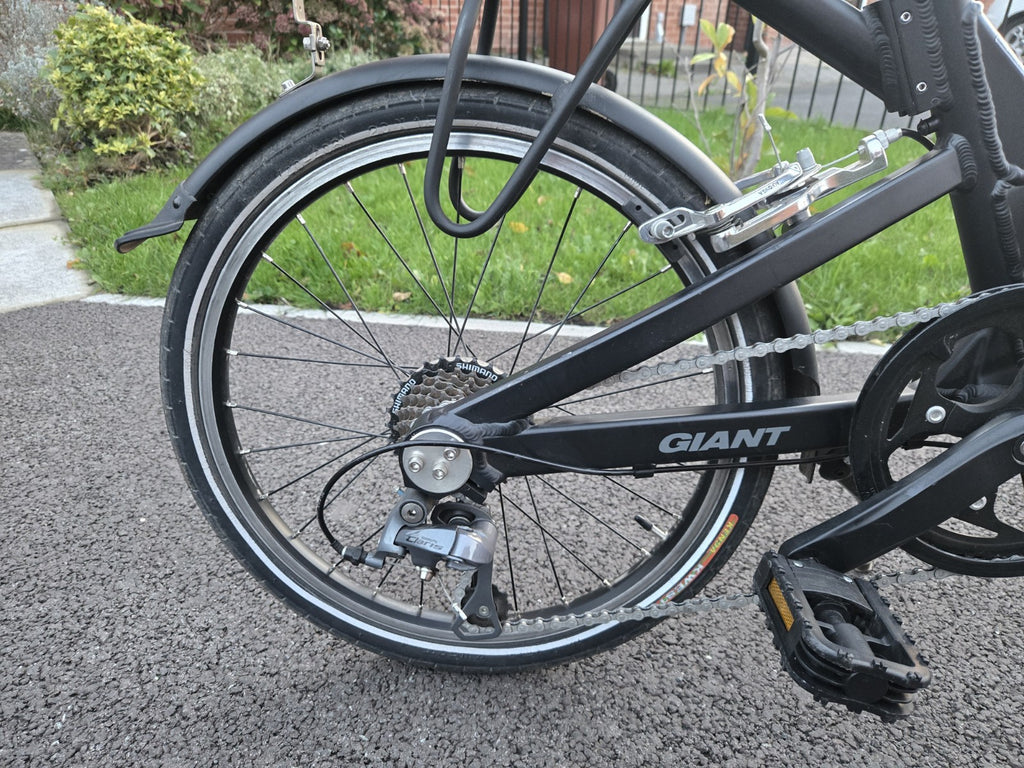 Giant Halfway Folding Bike 20'' Wheels