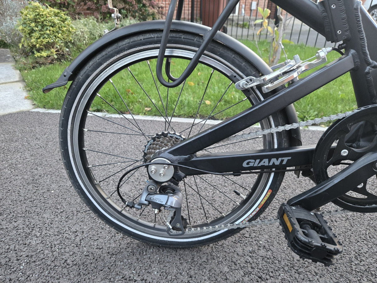 Giant Halfway Folding Bike 20'' Wheels