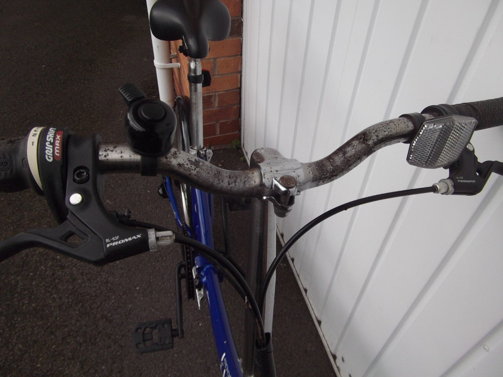 Apollo Tuck Folding Bike 20in Blue 6-Speed V-Brake Kickstand