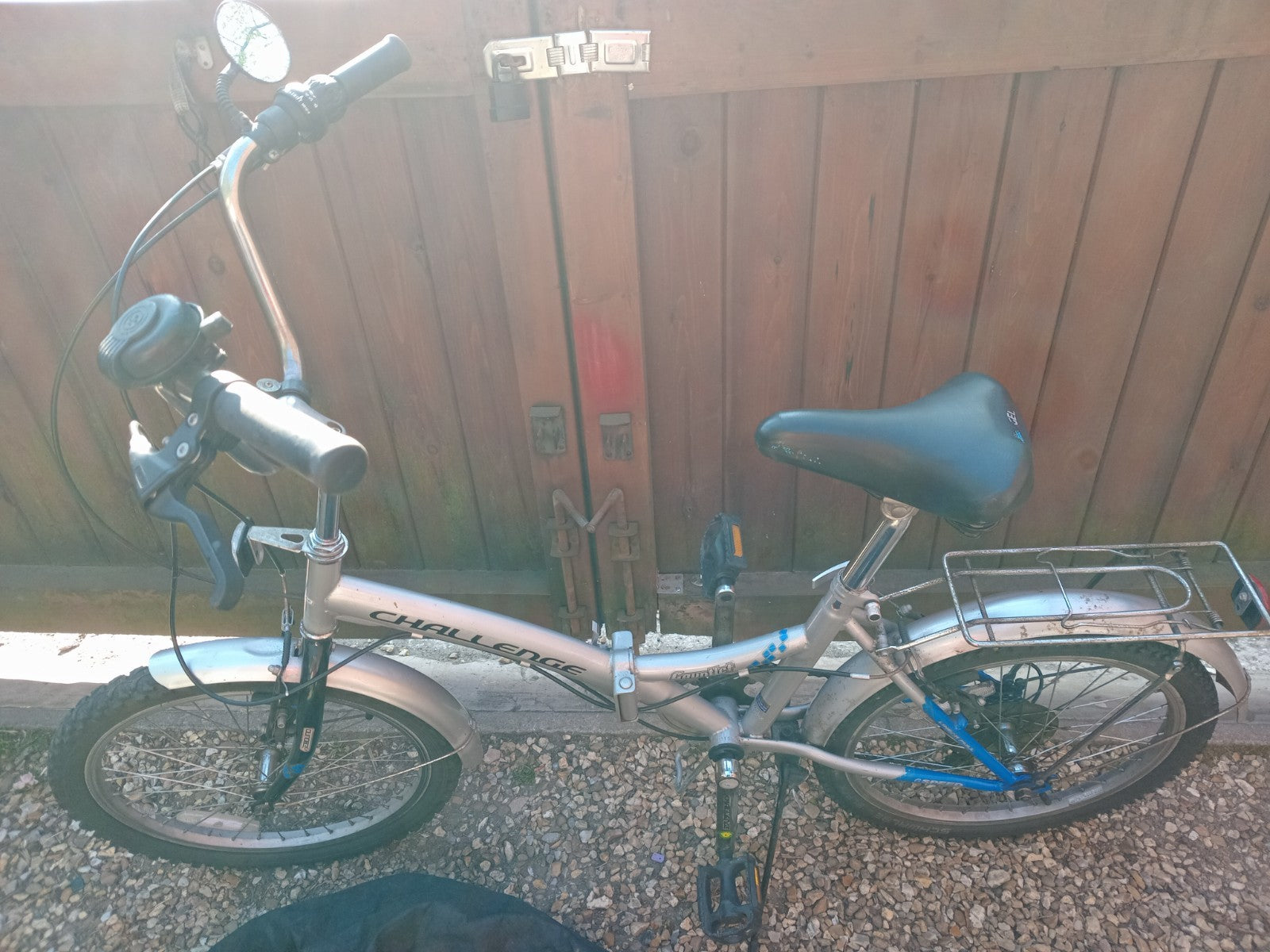 Challenge Gauntlet folding bike, 20"wheels ,with Bag, lock,and rear rack