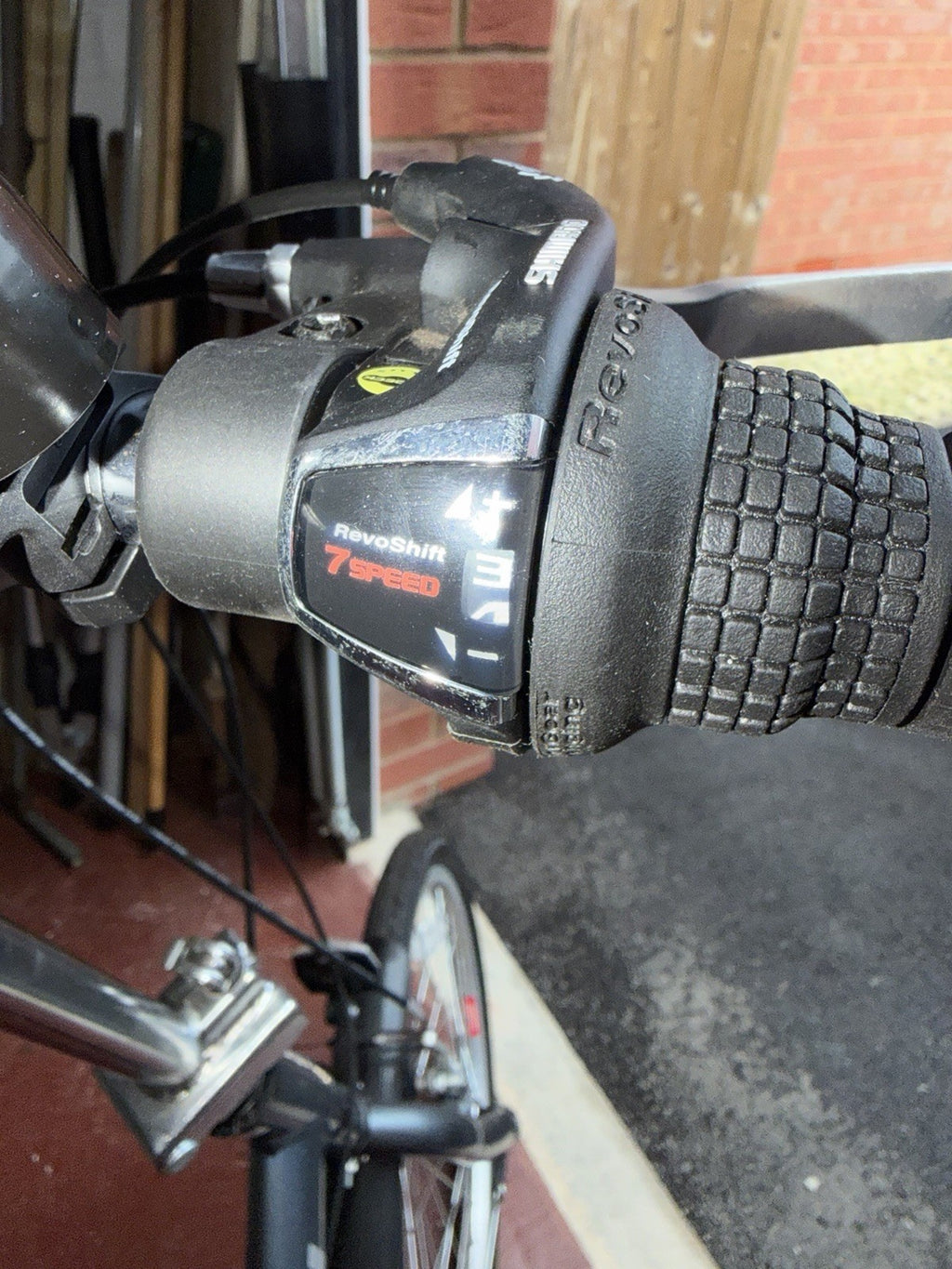A Pair Of Raleigh Evo 7sp Airlight Folding Bike Aluminum, 20" Wheels