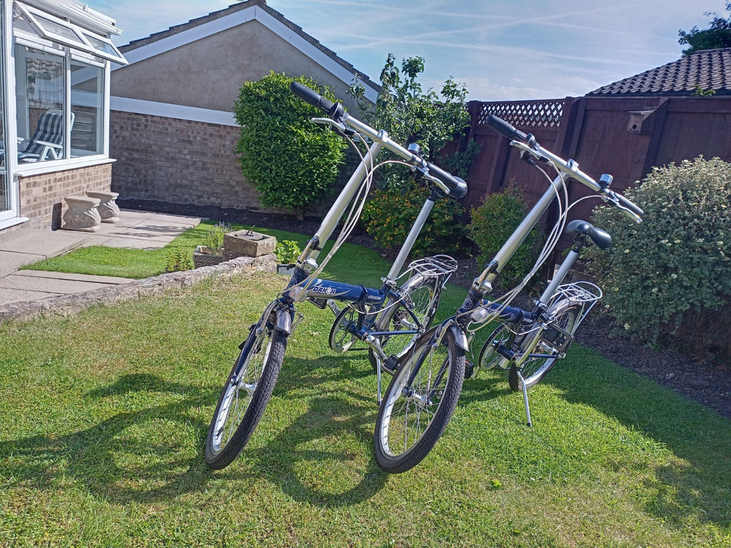 Dahon  20in Folding Bike Blue/Silver Rear Rack Mudguards Aluminium
